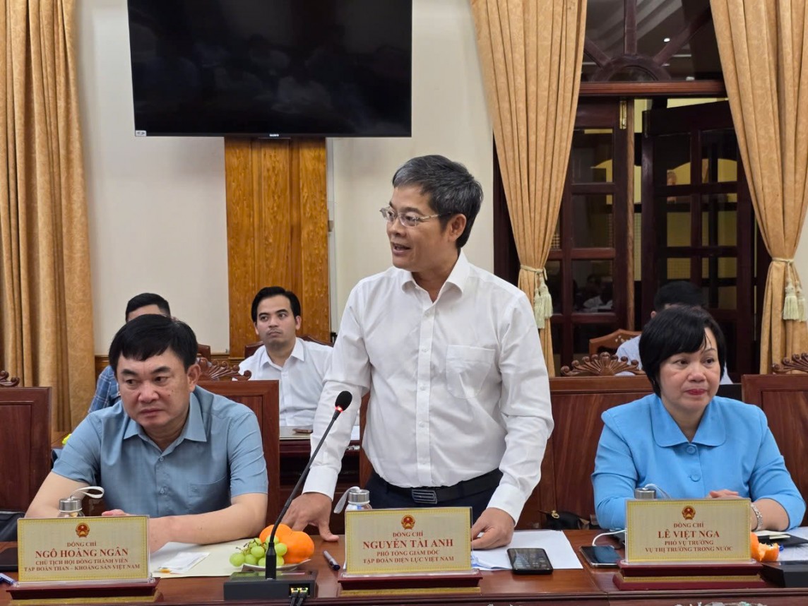 Chùm ảnh Đoàn Công tác Bộ Công Thương làm việc tại tỉnh Bình Định Chùm ảnh Đoàn Công tác Bộ Công Thương làm việc tại tỉnh Bình Định