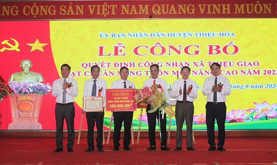 Thanh Hóa có thêm một xã đạt chuẩn nông thôn mới nâng cao Thanh Hóa có thêm một xã đạt chuẩn nông thôn mới nâng cao