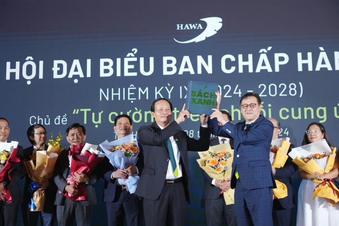 Ông Nguyễn Quốc Khanh chuyển giao trách nhiệm cho đội ngũ lãnh đạo mới của HAWA