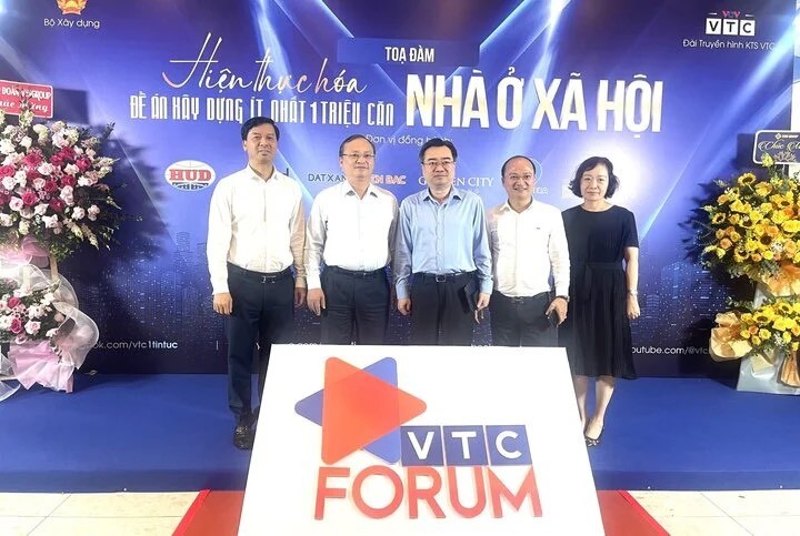 Hành trình 2 thập kỷ những "cánh sóng" truyền hình VTC Hành trình 2 thập kỷ những "cánh sóng" truyền hình VTC