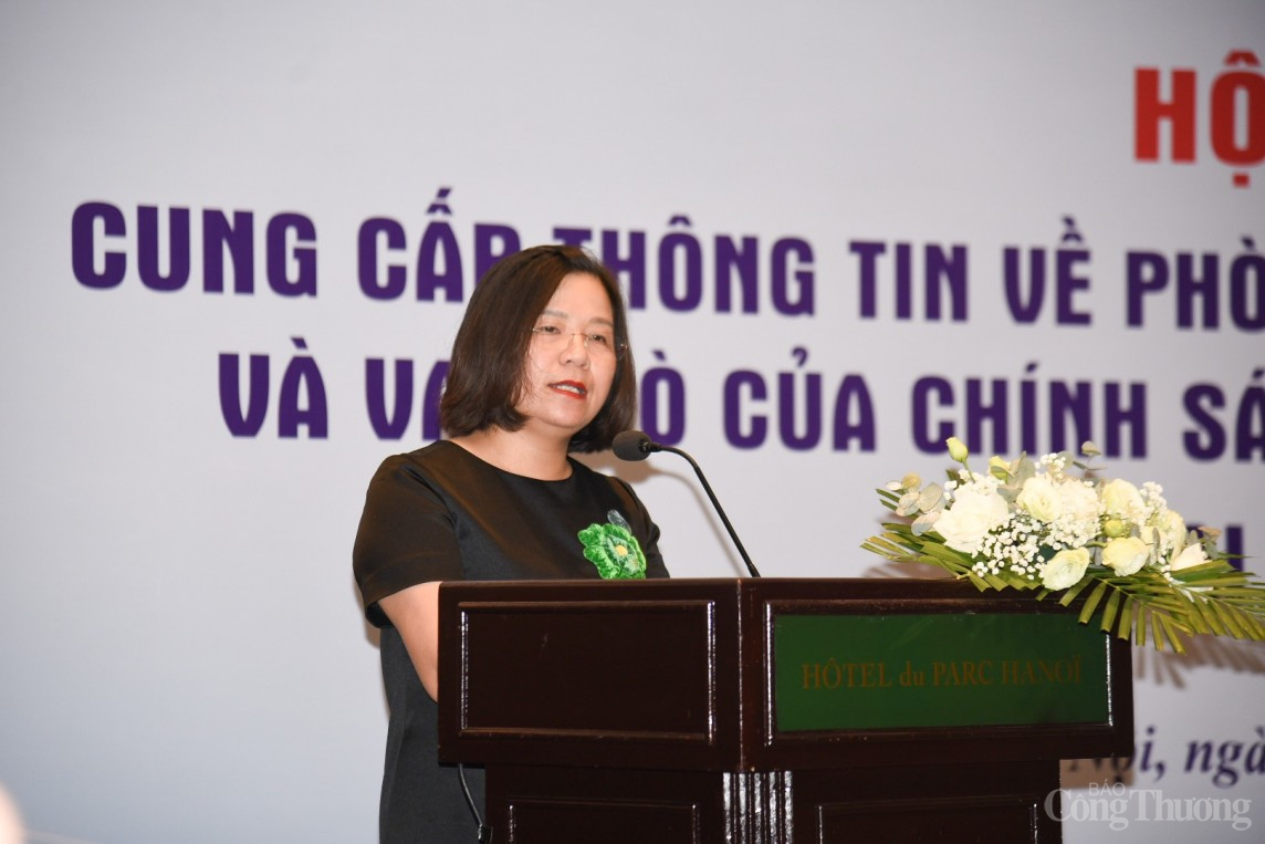 bà Trần Thị Nhị Thủy – Vụ trưởng Vụ Pháp chế, Bộ TT&TT bà Trần Thị Nhị Thủy – Vụ trưởng Vụ Pháp chế, Bộ TT&TT