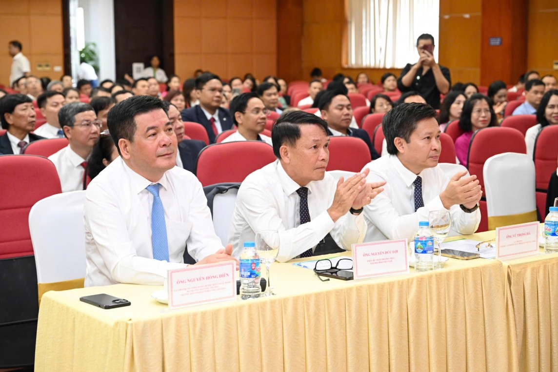 Lễ trao giải Cuộc thi viết Bảo vệ nền tảng tư tưởng của Đảng ngành Công Thương Lễ trao giải Cuộc thi viết Bảo vệ nền tảng tư tưởng của Đảng ngành Công Thương