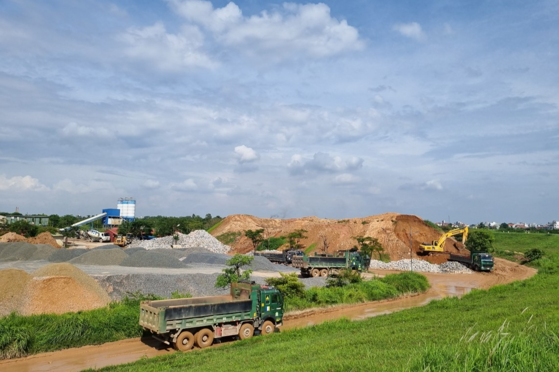 Hà Nội: Dự án hơn 124 tỷ chậm tiến độ, chưa khởi công dân đã kêu trời vì ô nhiễm