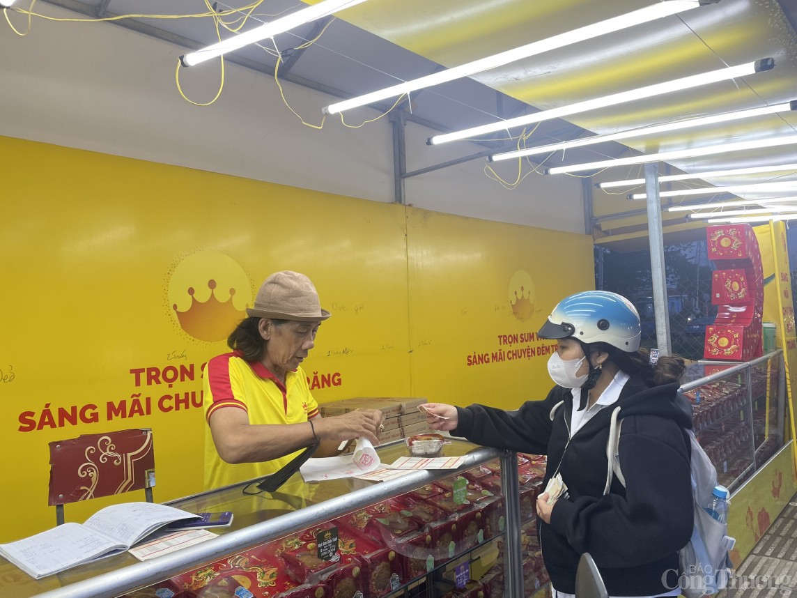 Bình Thuận: Quản lý thị trường tăng cường kiểm tra cơ sở sản xuất, kinh doanh thực phẩm dịp Tết Trung thu Bình Thuận: Quản lý thị trường tăng cường kiểm tra cơ sở sản xuất, kinh doanh thực phẩm dịp Tết Trung thu