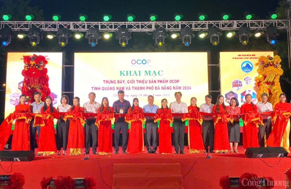 Khai mạc chương trình trưng bày, giới thiệu sản phẩm OCOP Quảng Nam và Đà Nẵng năm 2024 Khai mạc chương trình trưng bày, giới thiệu sản phẩm OCOP Quảng Nam và Đà Nẵng năm 2024