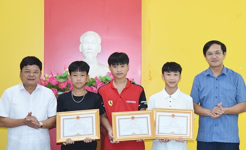 người hùng người hùng