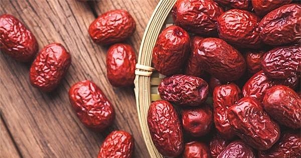 Táo đỏ là một loại thực phẩm lành mạnh và bổ dưỡng Táo đỏ là một loại thực phẩm lành mạnh và bổ dưỡng