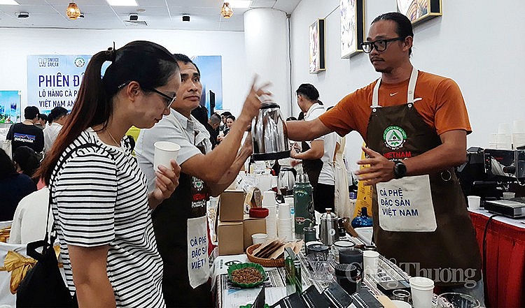 Thử nếm cà phê đạt giải cao Vietnam Amazing Cup 2024 Thử nếm cà phê đạt giải cao Vietnam Amazing Cup 2024