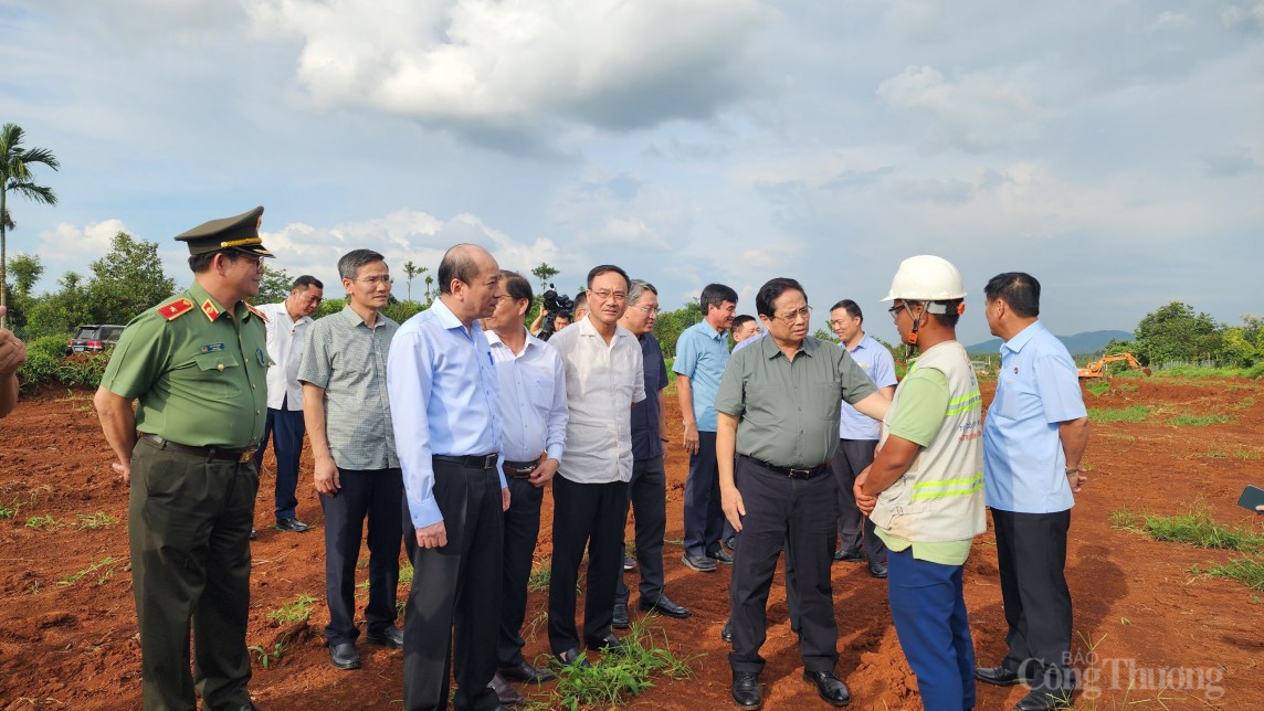 Cả nước phấn đấu năm 2025 khai thác 3.000 km đường cao tốc