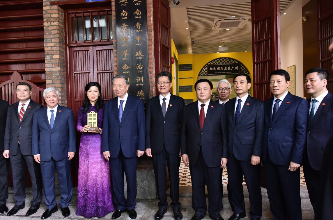 Tổng Bí thư, Chủ tịch nước Tô Lâm thăm cấp Nhà nước tới Trung Quốc: Tiếp nối dòng chảy lịch sử Tổng Bí thư, Chủ tịch nước Tô Lâm thăm cấp Nhà nước tới Trung Quốc: Tiếp nối dòng chảy lịch sử