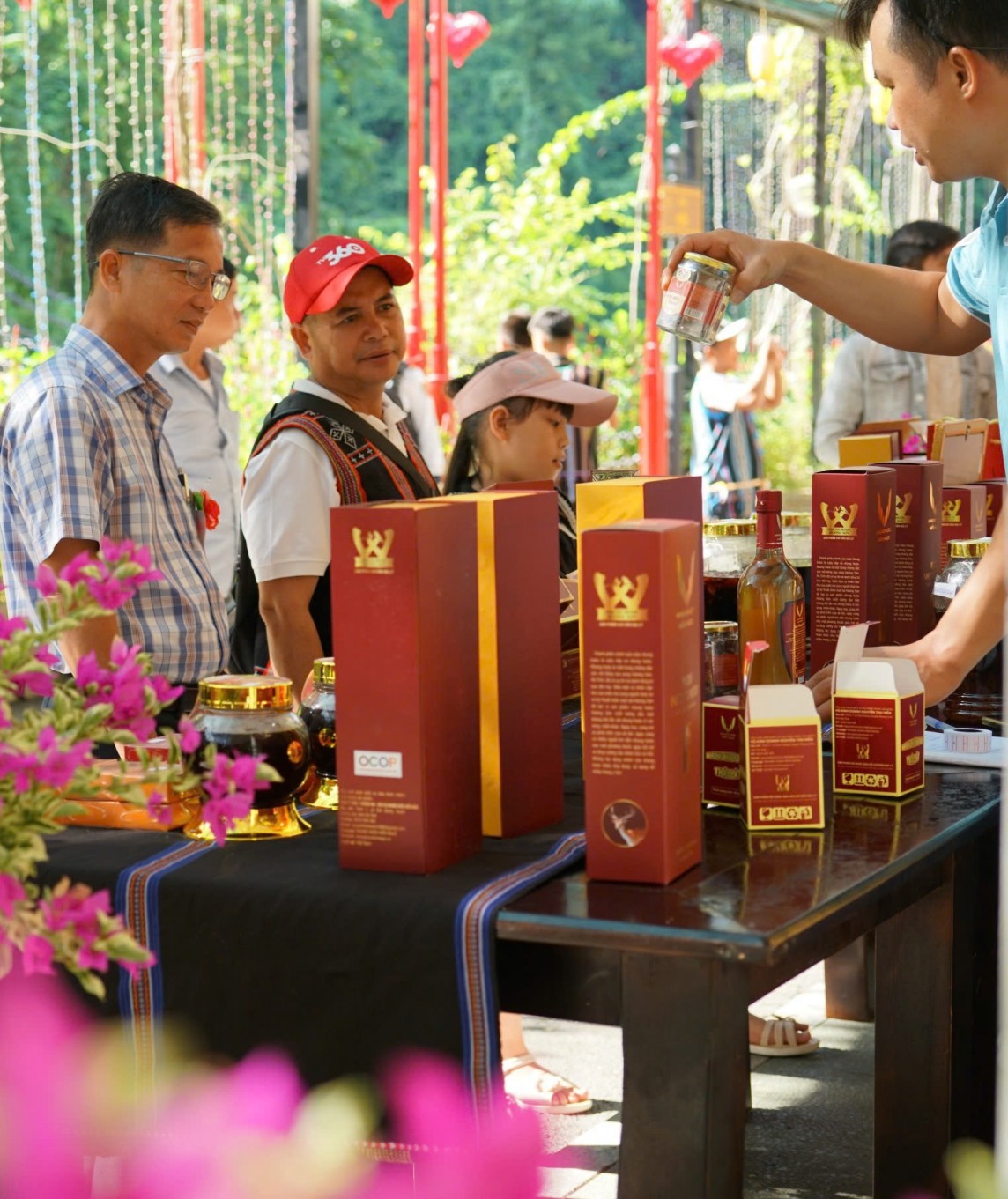 Xúc tiến thương mại ớt A Riêu - Đặc sản miền núi Quảng Nam Xúc tiến thương mại ớt A Riêu - Đặc sản miền núi Quảng Nam