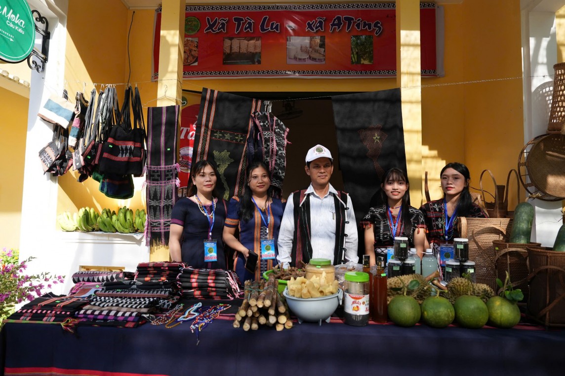 Xúc tiến thương mại ớt A Riêu - Đặc sản miền núi Quảng Nam Xúc tiến thương mại ớt A Riêu - Đặc sản miền núi Quảng Nam