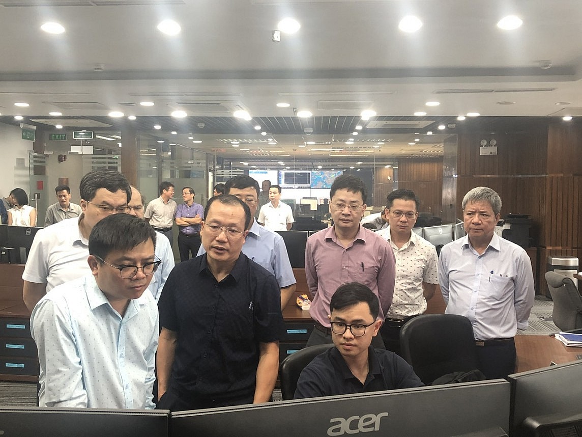 Thứ trưởng Bộ Công Thương Trương Thanh Hoài làm việc với NSMO Thứ trưởng Bộ Công Thương Trương Thanh Hoài làm việc với NSMO