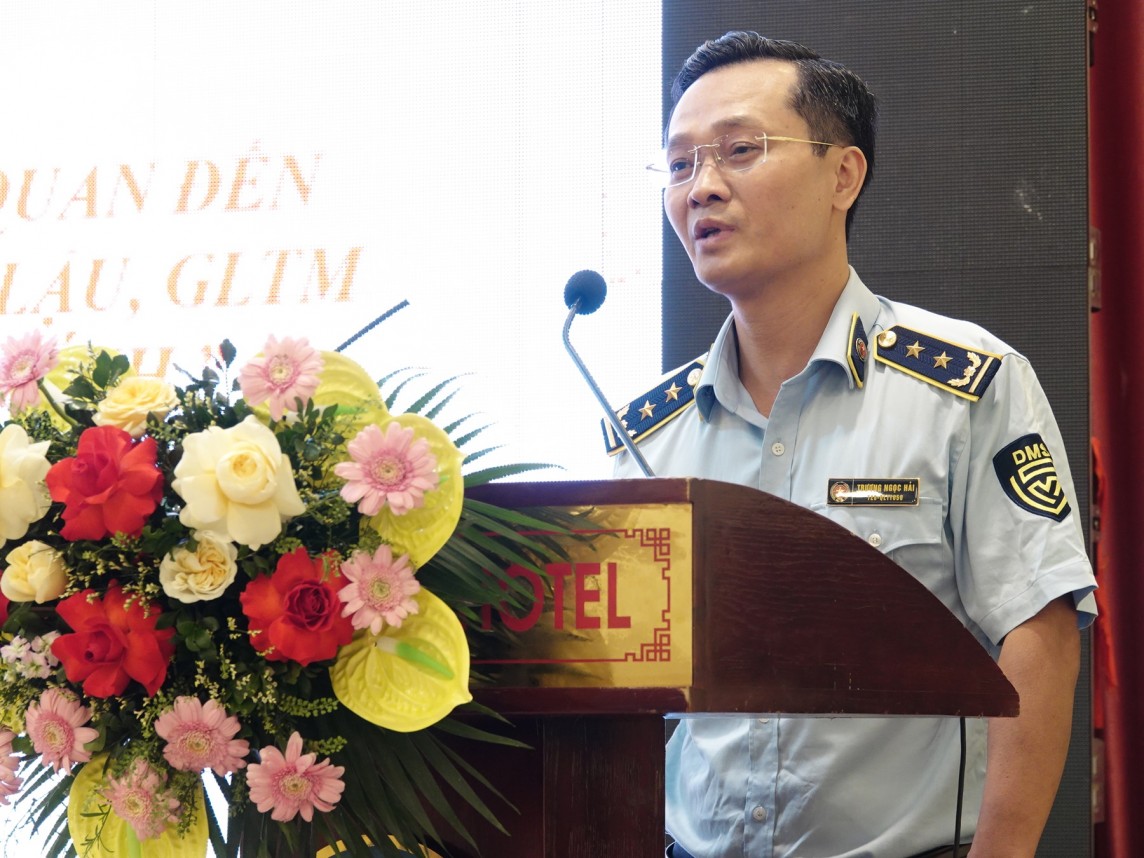 buôn lậu bưu chính