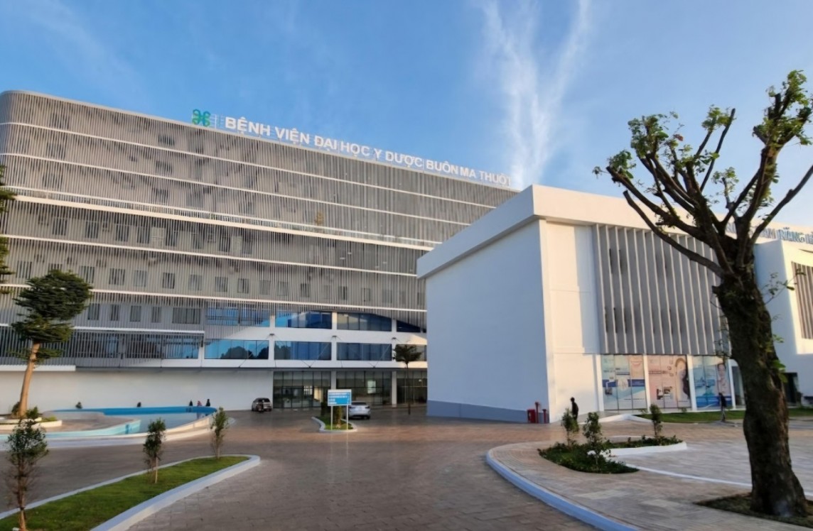 Nhiều ‘quy trình’ cần làm rõ về ca bệnh tử vong sau thay van động mạch chủ tại Đắk Lắk Nhiều ‘quy trình’ cần làm rõ về ca bệnh tử vong sau thay van động mạch chủ tại Đắk Lắk