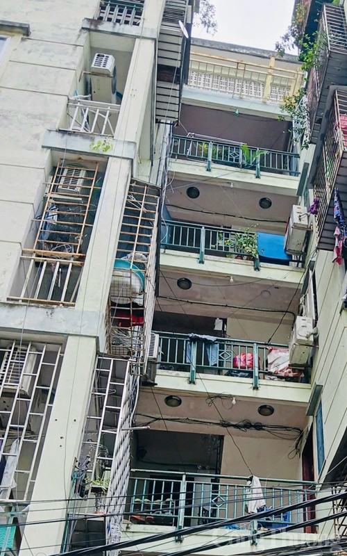 Hà Nội: Nhiều nhà trọ, chung cư mini tại quận Cầu Giấy chưa đảm bảo phòng cháy, chữa cháy vẫn hoạt động Hà Nội: Nhiều nhà trọ, chung cư mini tại quận Cầu Giấy chưa đảm bảo phòng cháy, chữa cháy vẫn hoạt động