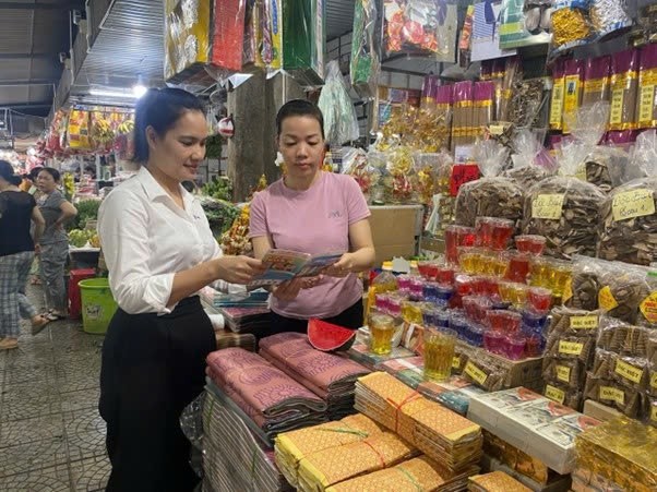 PC Thừa Thiên Huế: Đảm bảo cấp điện sự kiện 125 năm xây dựng và phát triển chợ Đông Ba