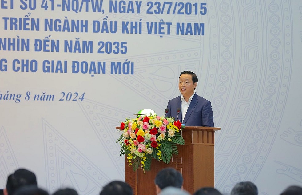 Hội nghị Quán triệt và triển khai Kết luận 76-KL/TW của Bộ Chính trị về định hướng chiến lược dầu khí Hội nghị Quán triệt và triển khai Kết luận 76-KL/TW của Bộ Chính trị về định hướng chiến lược dầu khí