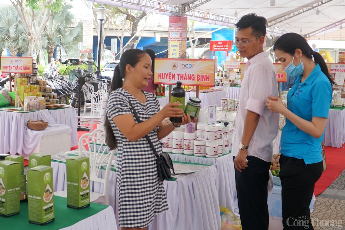 Festival Nghề truyền thống – Quảng Nam 2024 là dịp xúc tiến thương mại cho sản phẩm làng nghề, sản phẩm OCOP, sản phẩm công nghiệp nông thôn tiêu biểu tỉnh Quảng Nam