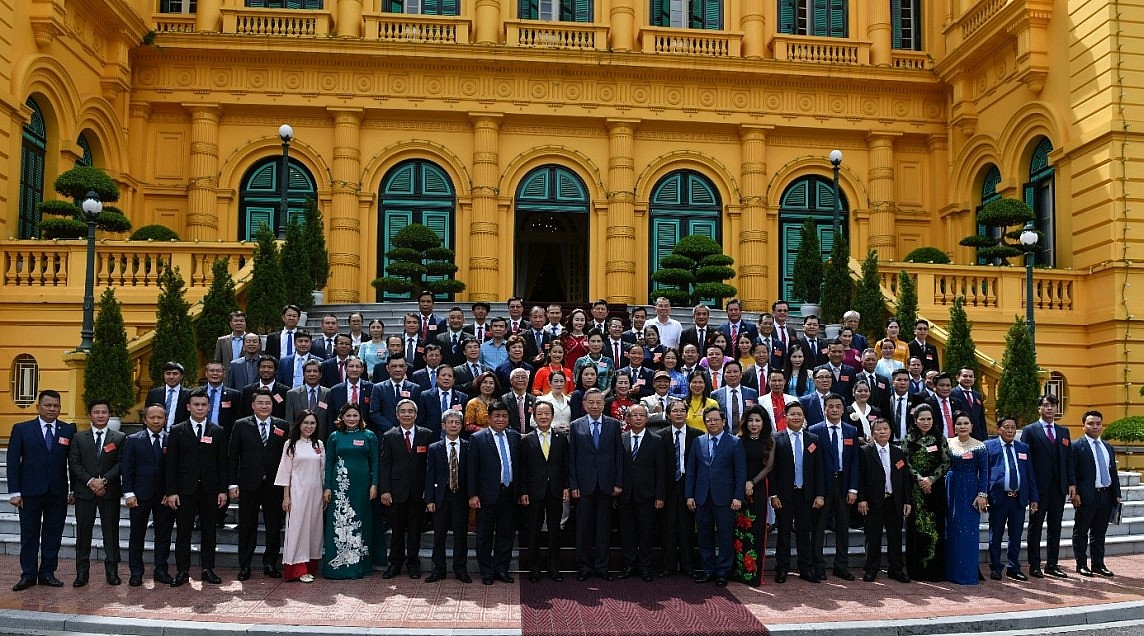 Công ty CP Pramac cùng đoàn doanh nghiệp nhỏ và vừa Vietiếp kiến Tổng Bí thư, Chủ tịch nước Công ty CP Pramac cùng đoàn doanh nghiệp nhỏ và vừa Vietiếp kiến Tổng Bí thư, Chủ tịch nước