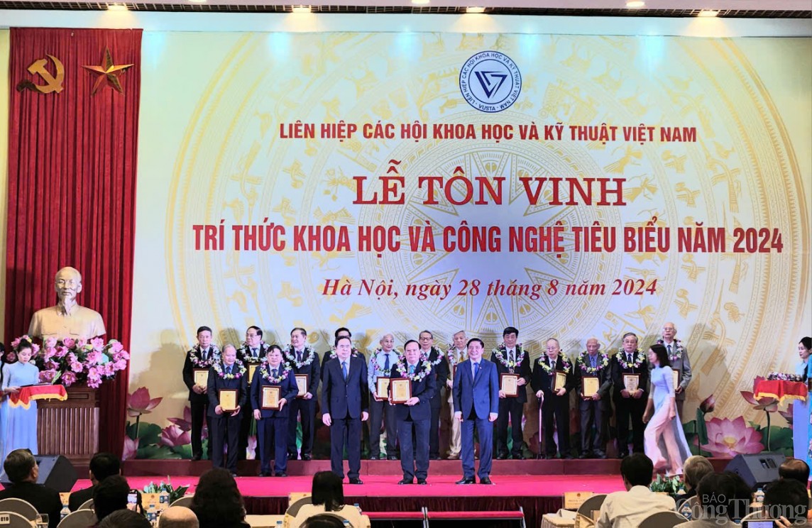 Chủ tịch Quốc hội dự lễ Tôn vinh 135 trí thức khoa học và công nghệ tiêu biểu năm 2024 Chủ tịch Quốc hội dự lễ Tôn vinh 135 trí thức khoa học và công nghệ tiêu biểu năm 2024