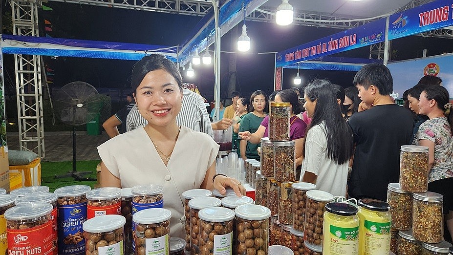 Thanh Hóa: Chủ thể OCOP cần sáng tạo để tăng khả năng cạnh tranh, đưa sản phẩm ra thị trường lớn Thanh Hóa: Chủ thể OCOP cần sáng tạo để tăng khả năng cạnh tranh, đưa sản phẩm ra thị trường lớn