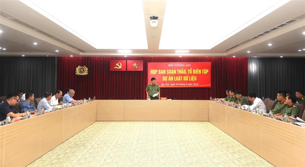 Bộ Công an thành lập Ban soạn thảo, Tổ biên tập dự án Luật Dữ liệu Bộ Công an thành lập Ban soạn thảo, Tổ biên tập dự án Luật Dữ liệu