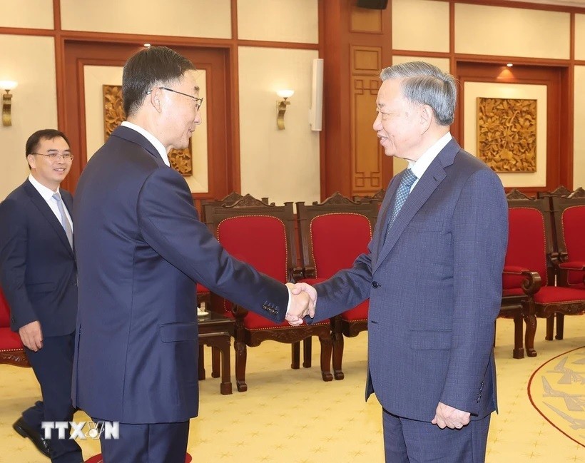 Tổng Bí thư, Chủ tịch nước Tô Lâm tiếp ông Lưu Ninh, Ủy viên Trung ương Đảng, Bí thư Đảng ủy Khu tự trị dân tộc Choang Quảng Tây, Trung Quốc. (Ảnh: Trí Dũng/TTXVN) Tổng Bí thư, Chủ tịch nước Tô Lâm tiếp ông Lưu Ninh, Ủy viên Trung ương Đảng, Bí thư Đảng ủy Khu tự trị dân tộc Choang Quảng Tây, Trung Quốc. (Ảnh: Trí Dũng/TTXVN)