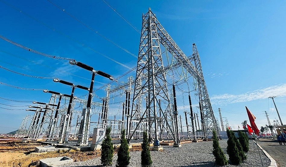 Phó Thủ tướng Lê Thành Long dự lễ khánh thành các dự án đường dây 500 kV mạch 3 tại Thanh Hóa Phó Thủ tướng Lê Thành Long dự lễ khánh thành các dự án đường dây 500 kV mạch 3 tại Thanh Hóa