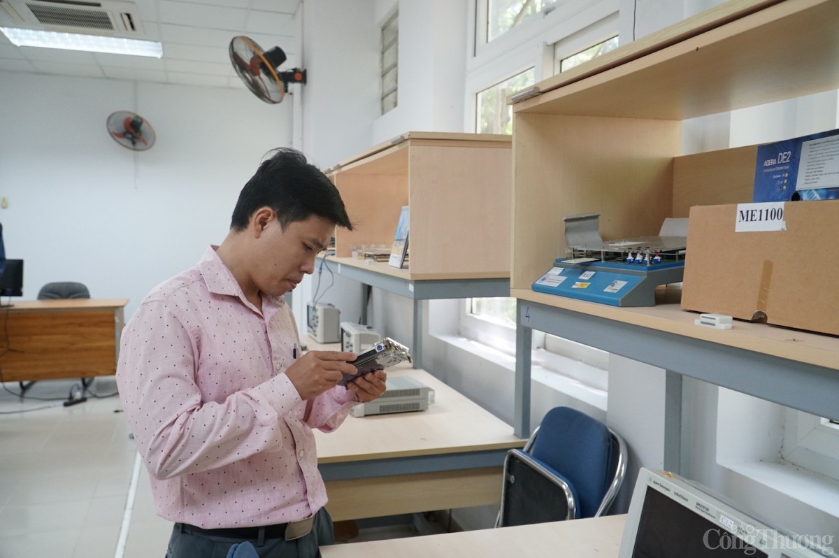 Ngoài ngành thiết kế vi mạch, các khoa đào tạo của trường cũng chủ yếu liên quan đến công nghệ thông tin và công nghệ số. Ngoài ngành thiết kế vi mạch, các khoa đào tạo của trường cũng chủ yếu liên quan đến công nghệ thông tin và công nghệ số.