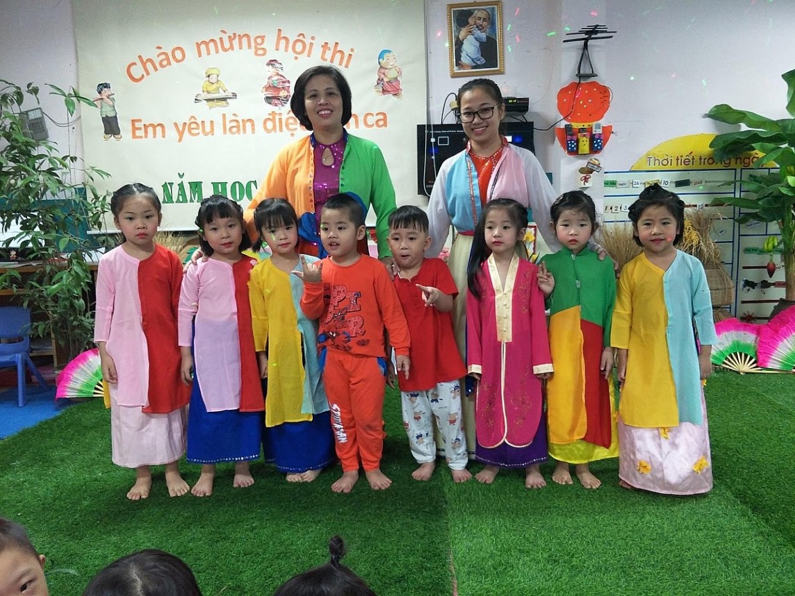 Trường Mầm non 8/3: Những con thuyền chở tình yêu đến với con trẻ Trường Mầm non 8/3: Những con thuyền chở tình yêu đến với con trẻ