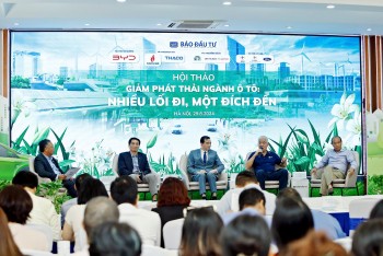 Làm gì để mục tiêu xanh hóa ngành ô tô ‘cán đích’?