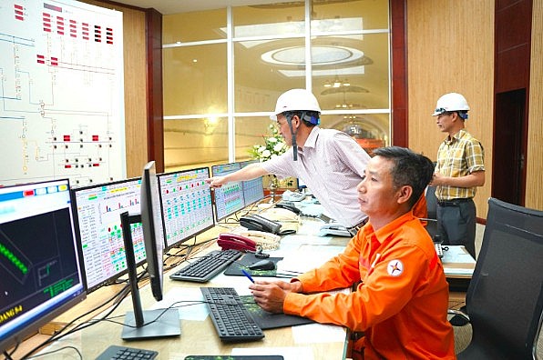 Cung cấp điện tuần 34: Sản lượng giảm, công suất đỉnh tăng Cung cấp điện tuần 34: Sản lượng giảm, công suất đỉnh tăng