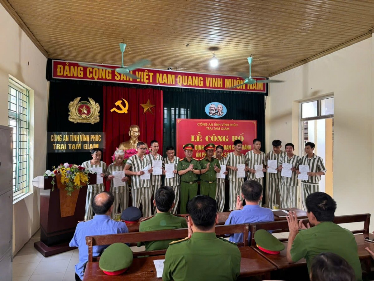 Nhân dịp Quốc khánh 2/9, Vĩnh Phúc giảm án cho 11 phạm nhân Nhân dịp Quốc khánh 2/9, Vĩnh Phúc giảm án cho 11 phạm nhân
