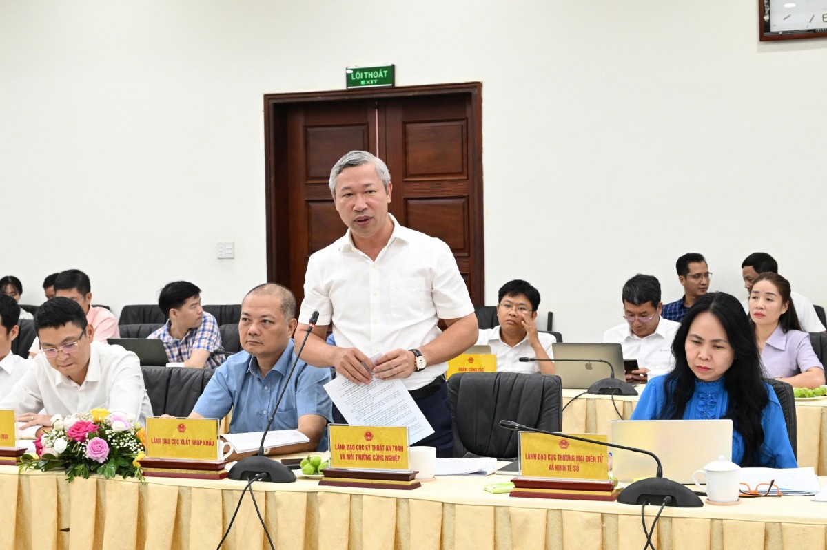 Chùm ảnh: Bộ trưởng Nguyễn Hồng Diên cùng Đoàn Bộ Công Thương làm việc tại tỉnh Lào Cai