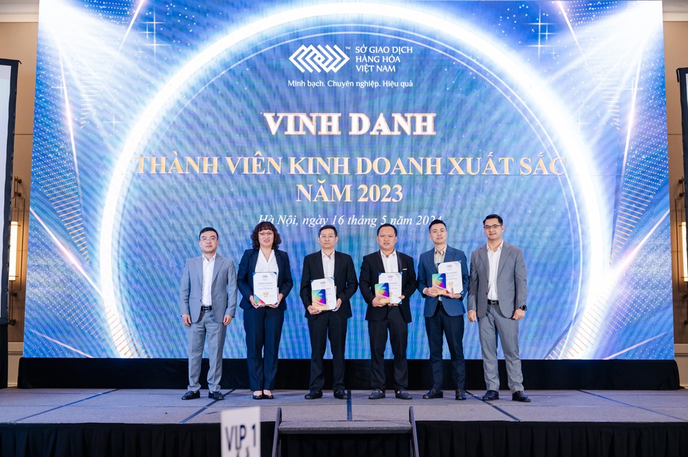 Thị trường giao dịch hàng hóa tại Việt Nam: 14 năm chuyển mình mạnh mẽ Thị trường giao dịch hàng hóa tại Việt Nam: 14 năm chuyển mình mạnh mẽ