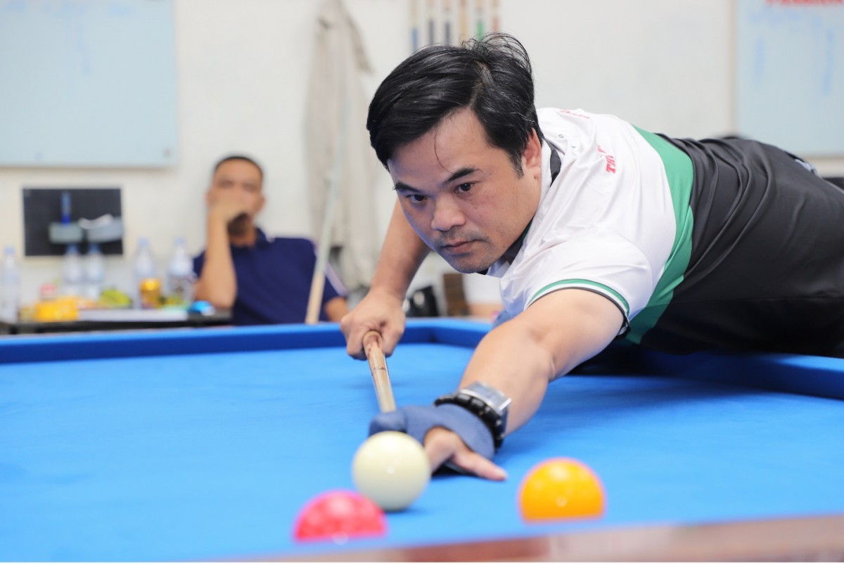 Vận động viên tham gia bộ môn bi-a Vận động viên tham gia bộ môn bi-a