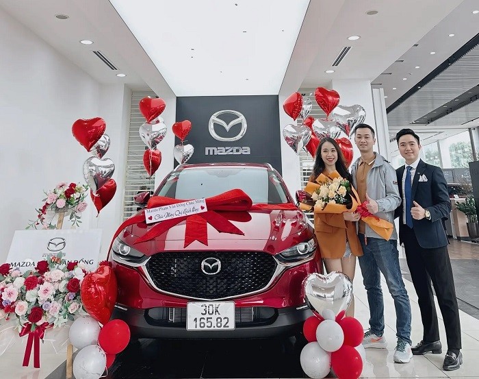 Giảm 50% lệ phí trước bạ ô tô sản xuất trong nước: Người lao động hưởng lợi lớn Giảm 50% lệ phí trước bạ ô tô sản xuất trong nước: Người lao động hưởng lợi lớn