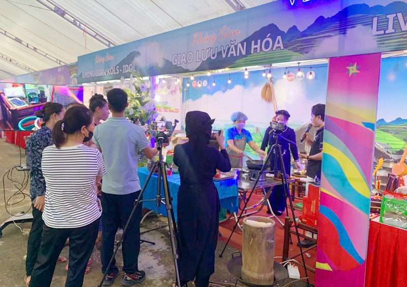 Bắc Kạn: Phát triển thương mại ở miền núi Bắc Kạn: Phát triển thương mại ở miền núi