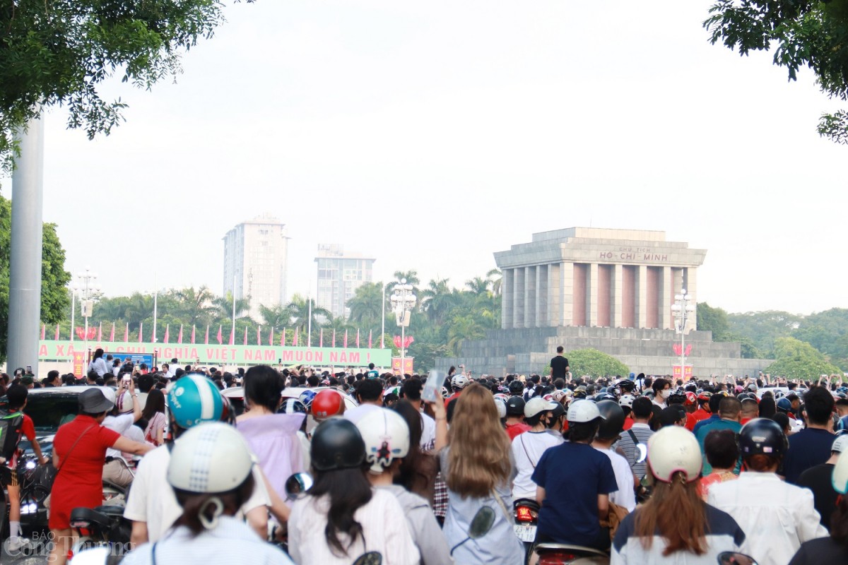 Chùm ảnh: Phố phường Hà Nội sáng ngày Quốc khánh 2/9 Chùm ảnh: Phố phường Hà Nội sáng ngày Quốc khánh 2/9