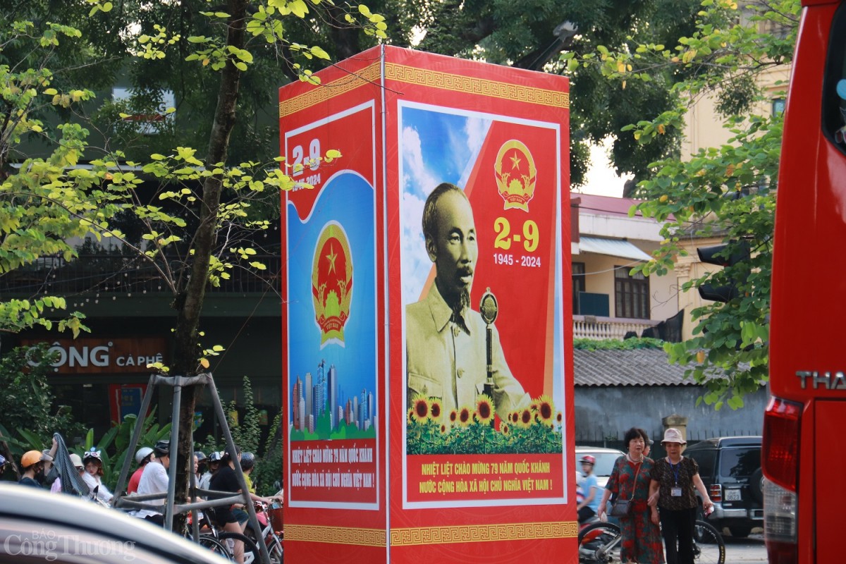 Chùm ảnh: Phố phường Hà Nội sáng ngày Quốc khánh 2/9 Chùm ảnh: Phố phường Hà Nội sáng ngày Quốc khánh 2/9