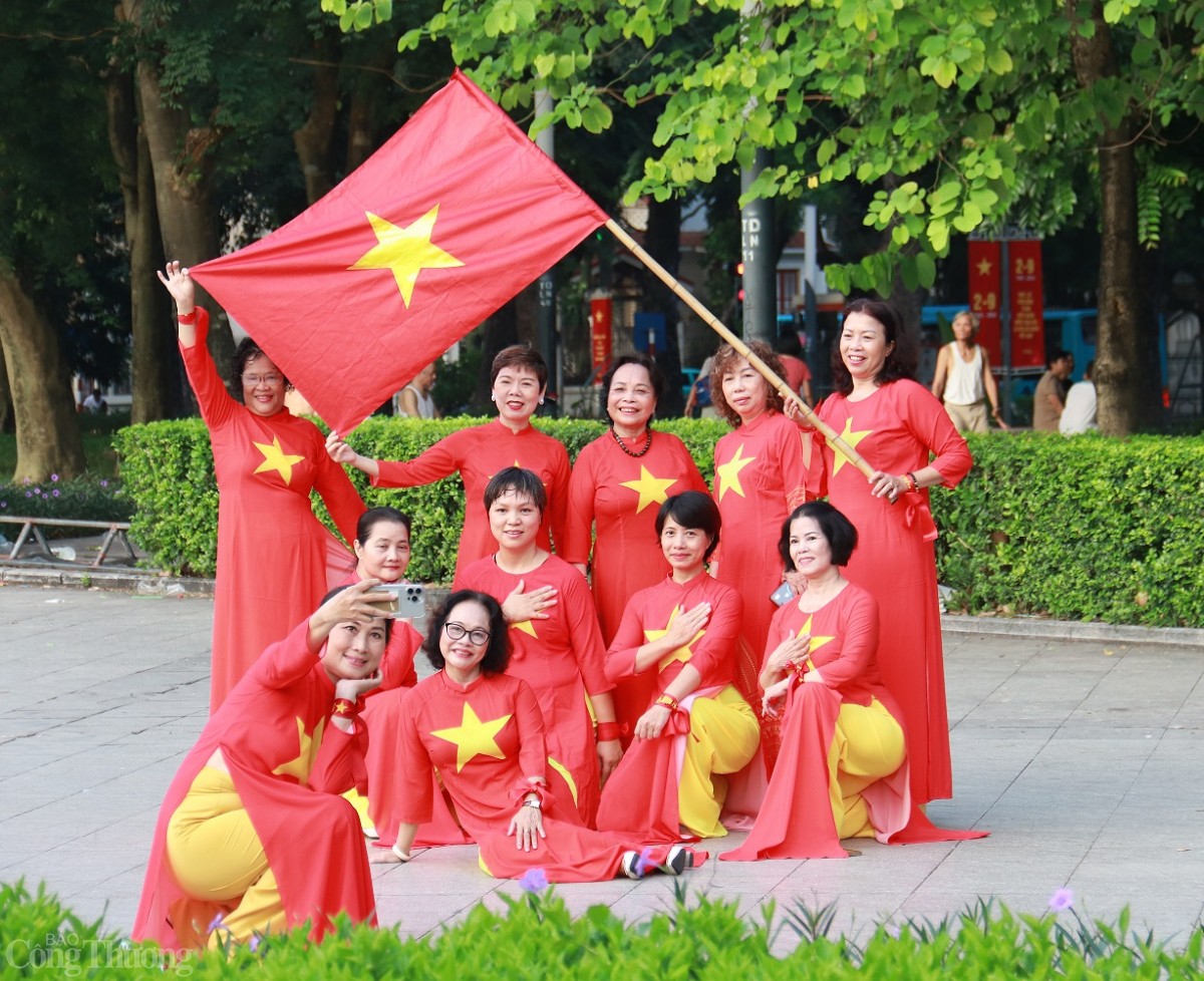 Chùm ảnh: Phố phường Hà Nội sáng ngày Quốc khánh 2/9 Chùm ảnh: Phố phường Hà Nội sáng ngày Quốc khánh 2/9