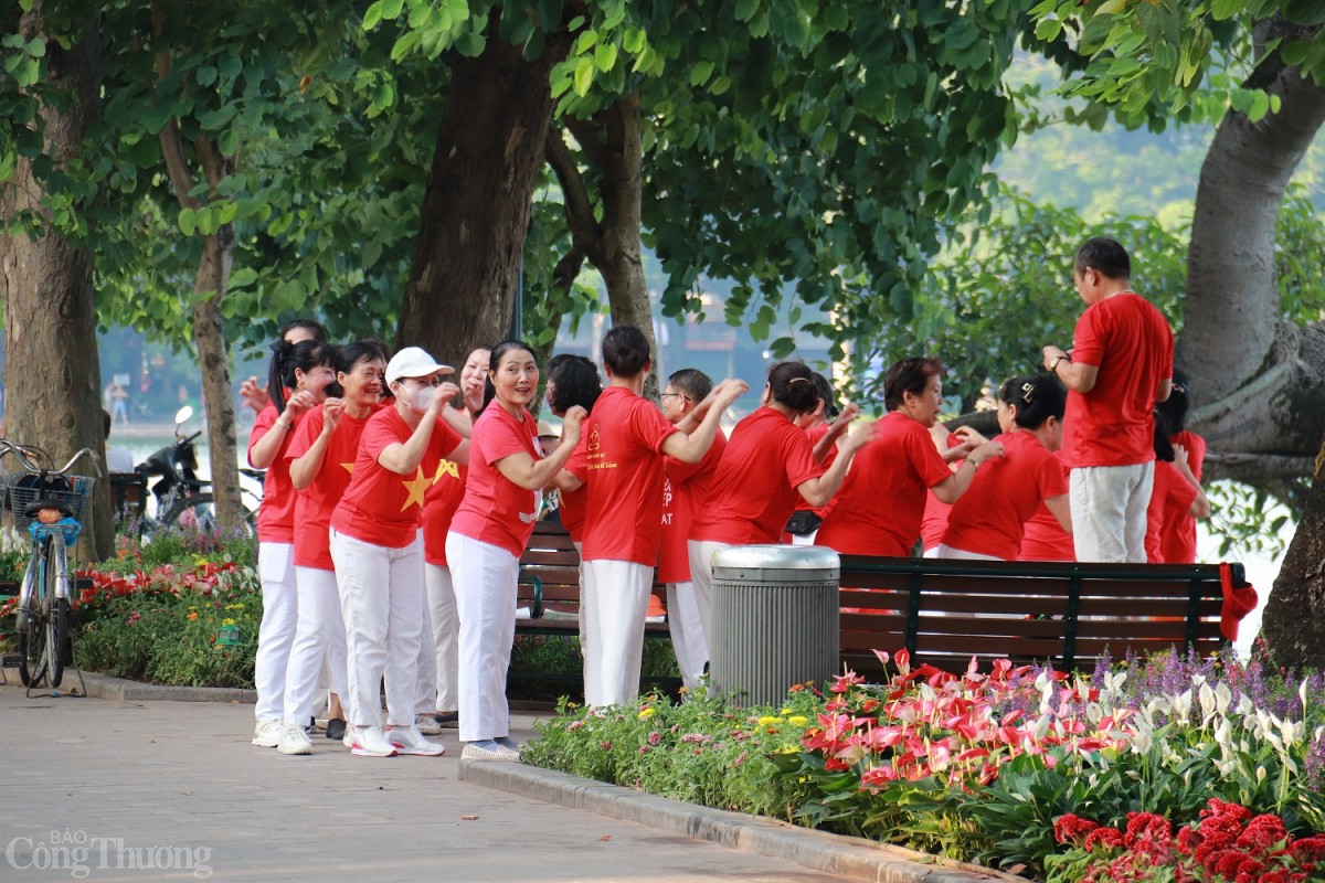 Chùm ảnh: Phố phường Hà Nội sáng ngày Quốc khánh 2/9 Chùm ảnh: Phố phường Hà Nội sáng ngày Quốc khánh 2/9