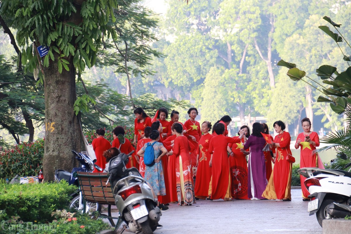 Chùm ảnh: Phố phường Hà Nội sáng ngày Quốc khánh 2/9 Chùm ảnh: Phố phường Hà Nội sáng ngày Quốc khánh 2/9