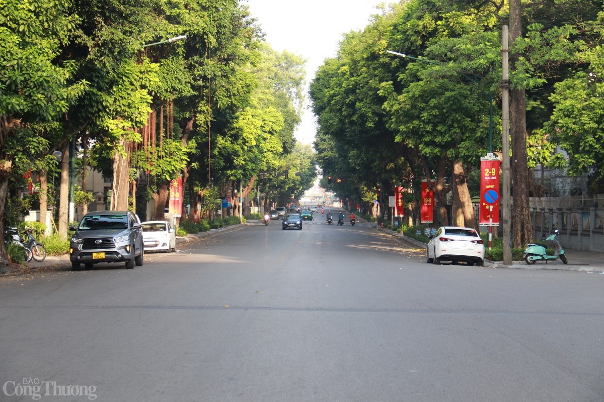 Chùm ảnh: Phố phường Hà Nội sáng ngày Quốc khánh 2/9 Chùm ảnh: Phố phường Hà Nội sáng ngày Quốc khánh 2/9