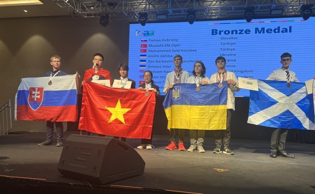 Lòng yêu nước: Ngọn lửa bất diệt, soi sáng con đường lịch sử dân tộc Lòng yêu nước: Ngọn lửa bất diệt, soi sáng con đường lịch sử dân tộc