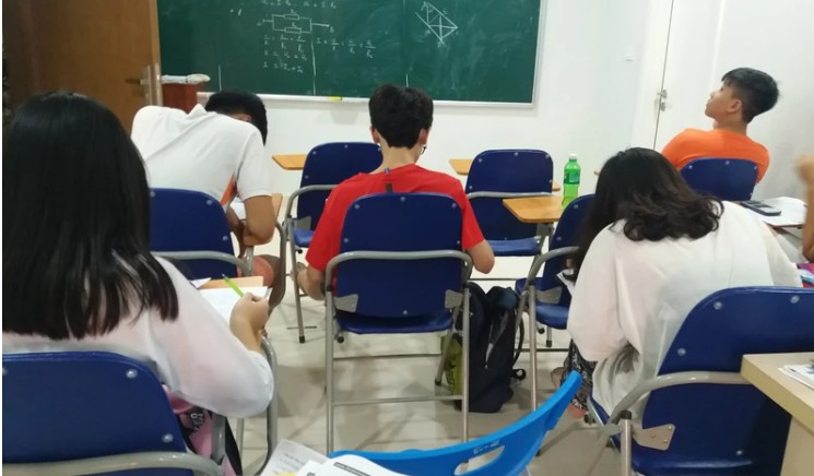 Để việc dạy thêm, học thêm hoàn toàn tự nguyện Để việc dạy thêm, học thêm hoàn toàn tự nguyện