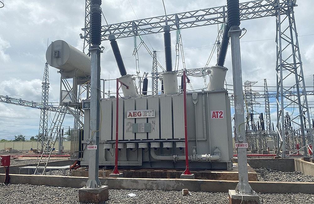 Hoàn thành Dự án lắp máy 2 Trạm biến áp 220kV Chư Sê Hoàn thành Dự án lắp máy 2 Trạm biến áp 220kV Chư Sê