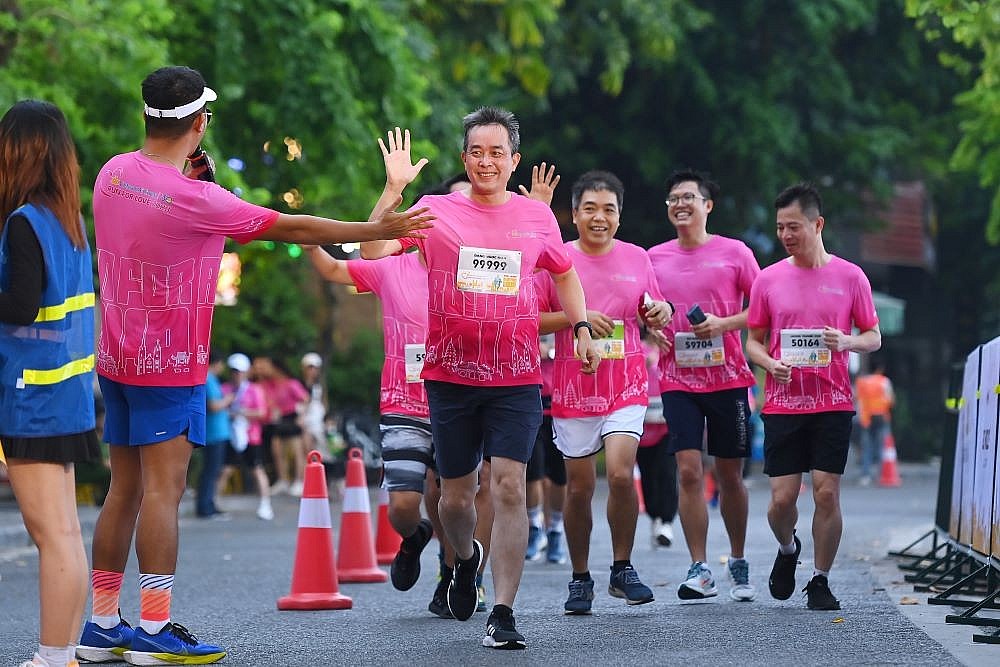 Ảnh 1. Giải chạy Run for Love của Vietnam Airlines trở lại mùa 3.jpg Ảnh 1. Giải chạy Run for Love của Vietnam Airlines trở lại mùa 3.jpg