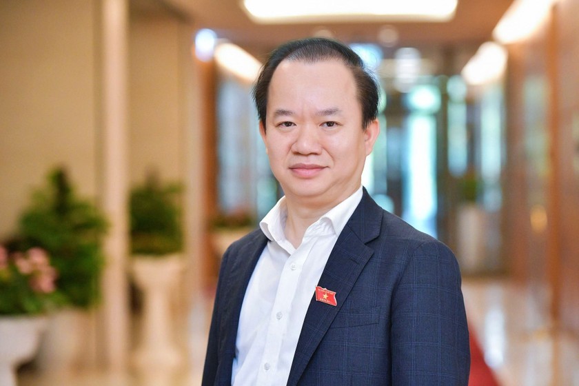 PGS.TS Bùi Hoài Sơn - Ủy viên Thường trực Ủy ban Văn hoá, Giáo dục của Quốc hội PGS.TS Bùi Hoài Sơn - Ủy viên Thường trực Ủy ban Văn hoá, Giáo dục của Quốc hội